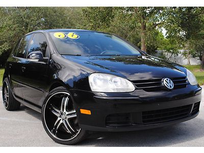 2006 volkswagen  golf 2.5l rabbit just one owner, no accident, clear, no reserve