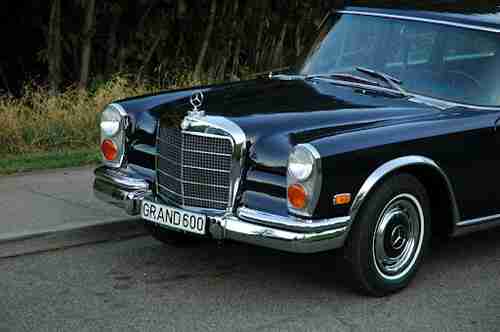 Mercedes-Benz 600 Series 6-Door Pullman, image 2