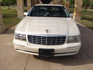 1999 cadillac deville whitediamond 58kmi,clean carfax,heated seats,very clean