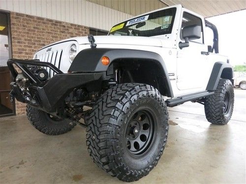 2012 4x4 lift kit custom wheels custom front bumper with winch  manual trans 24k