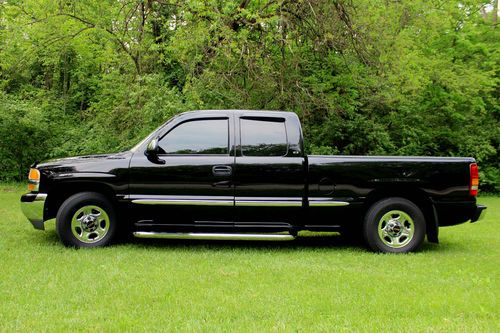 1999 gmc sierra sle extended cab 2x4 only 32k mint condition garage kept