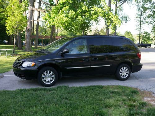 2006 town and country touring