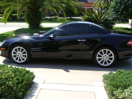 Mercedes benz sl 550  low mileage super clean car!!!!!