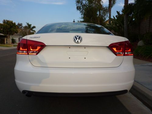 2012 Volkswagen Passat S Sedan 4-Door 2.5L, US $16,984.00, image 4