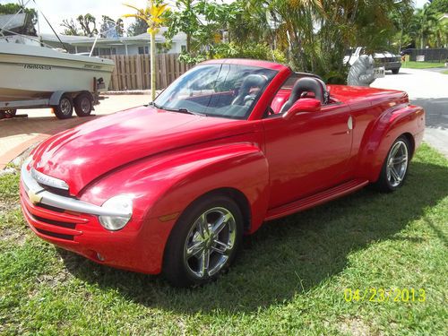 One owner, 05 ssr  red , with low miles ,