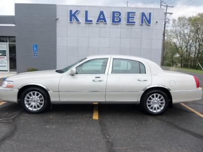 Leather, 4.6l v8,rwd