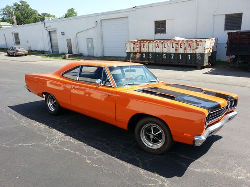 1969 plymouth roadrunner