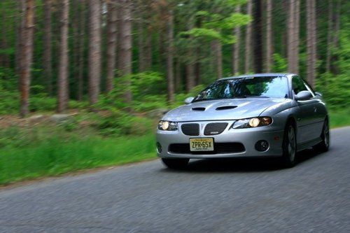 2006 pontiac gto base coupe 2-door 6.0l