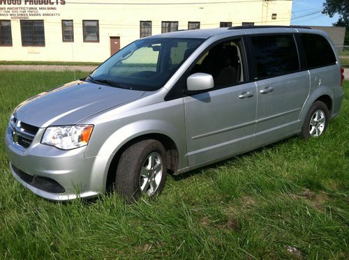 2012 Dodge Grand Caravan SXT Mini Passenger Van 4-Door 3.6L, image 8