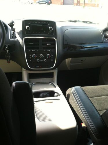 2012 Dodge Grand Caravan SXT Mini Passenger Van 4-Door 3.6L, image 9