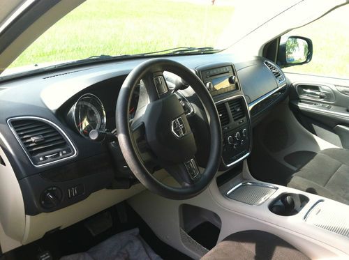 2012 Dodge Grand Caravan SXT Mini Passenger Van 4-Door 3.6L, image 10