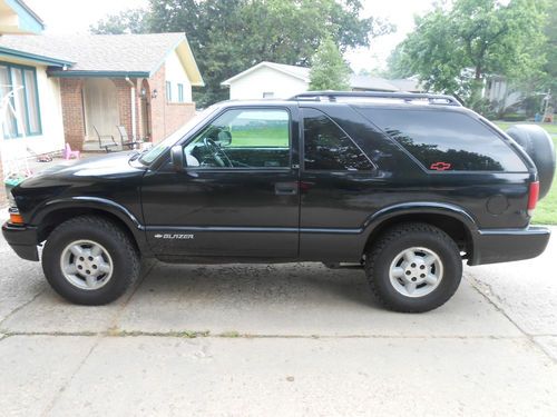 2000 chevrolet blazer ls sport utility 2-door 4.3l