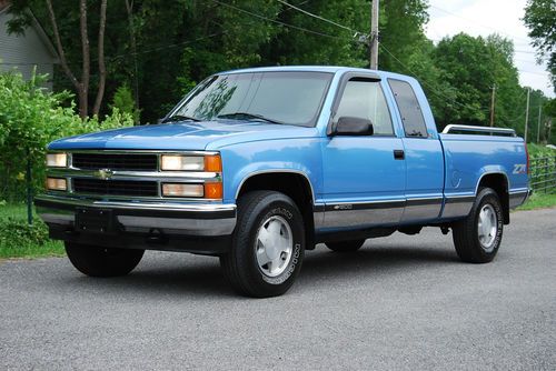 1997 chevrolet silverado z71 x-cab k1500 4x4  only 2 owners 5.7l v8