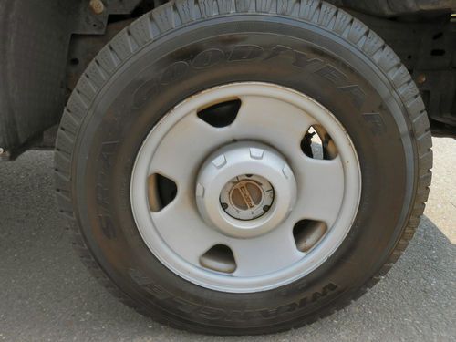 2005 Ford F-250 Super Duty XL Standard Cab Pickup 2-Door 5.4L w/4X4, image 15