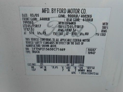 2005 Ford F-250 Super Duty XL Standard Cab Pickup 2-Door 5.4L w/4X4, image 21