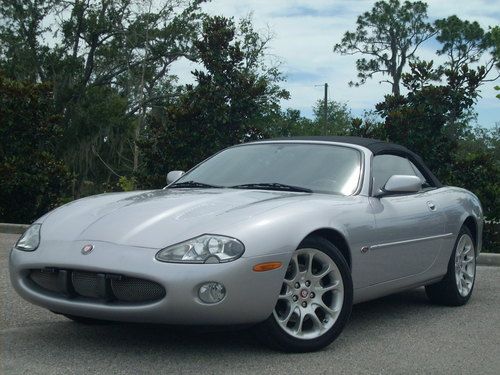 Xkr convertible 4.0 supercharged, platinum/charcoal, desirable and beautiful!!!!
