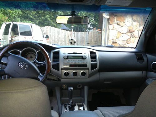 2006 toyota tacoma pre runner crew cab pickup 4-door 4.0l