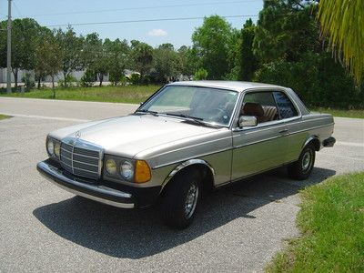 NO RESERVE 100 PICTURES! '85 300 CD TURBO RARE DIESEL COUPE LOOKS & RUNS GREAT!, image 3