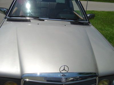 NO RESERVE 100 PICTURES! '85 300 CD TURBO RARE DIESEL COUPE LOOKS & RUNS GREAT!, image 13