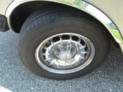 NO RESERVE 100 PICTURES! '85 300 CD TURBO RARE DIESEL COUPE LOOKS & RUNS GREAT!, image 27