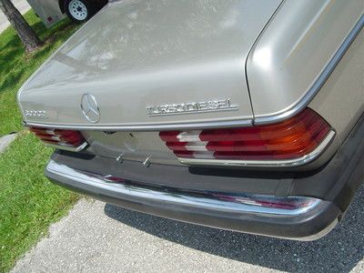 NO RESERVE 100 PICTURES! '85 300 CD TURBO RARE DIESEL COUPE LOOKS & RUNS GREAT!, image 42