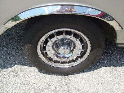 NO RESERVE 100 PICTURES! '85 300 CD TURBO RARE DIESEL COUPE LOOKS & RUNS GREAT!, image 46