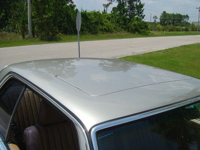 NO RESERVE 100 PICTURES! '85 300 CD TURBO RARE DIESEL COUPE LOOKS & RUNS GREAT!, image 54