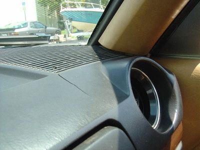 NO RESERVE 100 PICTURES! '85 300 CD TURBO RARE DIESEL COUPE LOOKS & RUNS GREAT!, image 69