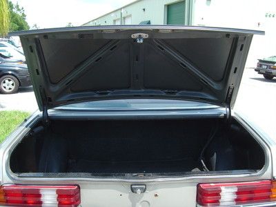 NO RESERVE 100 PICTURES! '85 300 CD TURBO RARE DIESEL COUPE LOOKS & RUNS GREAT!, image 83