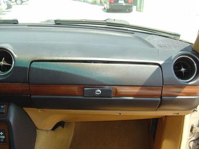 NO RESERVE 100 PICTURES! '85 300 CD TURBO RARE DIESEL COUPE LOOKS & RUNS GREAT!, image 92