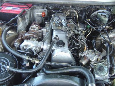 NO RESERVE 100 PICTURES! '85 300 CD TURBO RARE DIESEL COUPE LOOKS & RUNS GREAT!, image 96