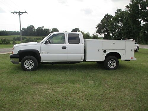 2005 chevrolet 2500hd duramaz diesel service truck