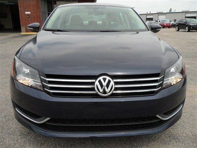 2012 VOLKSWAGEN PASSAT SE, image 2