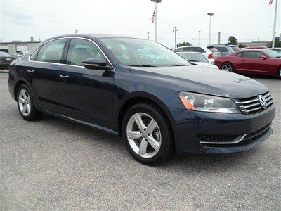 2012 VOLKSWAGEN PASSAT SE, image 3