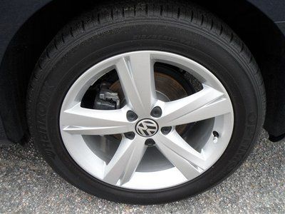 2012 VOLKSWAGEN PASSAT SE, image 8
