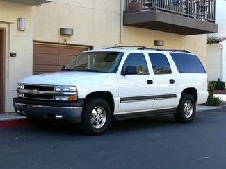 2003 chevy suburban one owner ls 1500, 84k miles, 3rd row seat, clean title