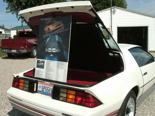 1985 Z 28 Camaro Chevolet V8 Automatic Fully Loaded NMint Condition Coolville OH, image 7
