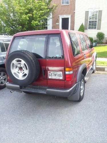 1996 isuzu trooper 4 door w/ 4wd runs wells, needs some work