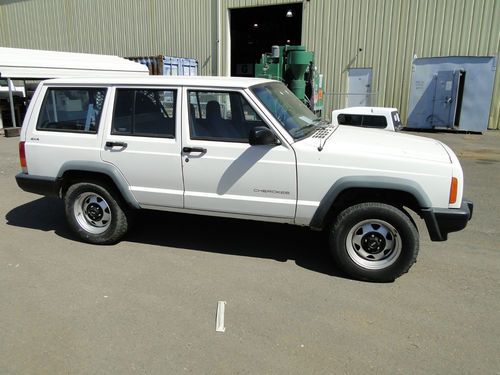 1998 jeep cherokee se 4-door 4wd suv