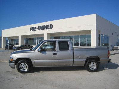 Truck 5.3l am/fm radio air conditioning power steering 4-wheel disc brakes