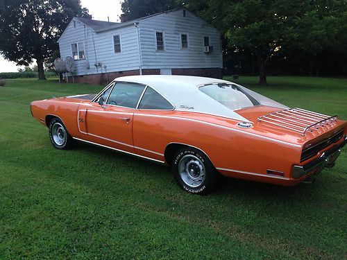 1970 dodge charger r/t hardtop 2-door 7.2l