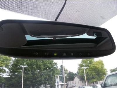 ABS (4-Wheel),Air Conditioning,Alloy Wheels,Aluminum Wheels,Cloth Seats,Cruise, image 18