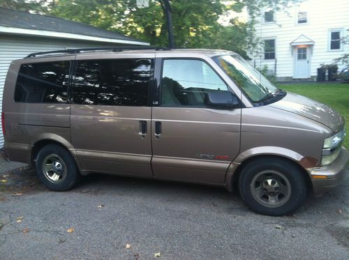 Chevrolet astro van 2001 171,000k runs well needs some work