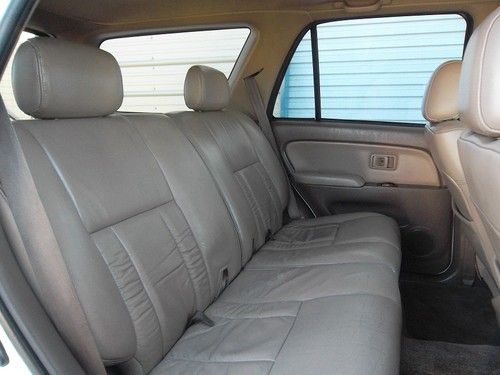 1999 Toyota 4Runner Limited Sport Utility 4-Door 3.4L, image 6