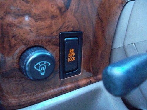 1999 Toyota 4Runner Limited Sport Utility 4-Door 3.4L, image 7