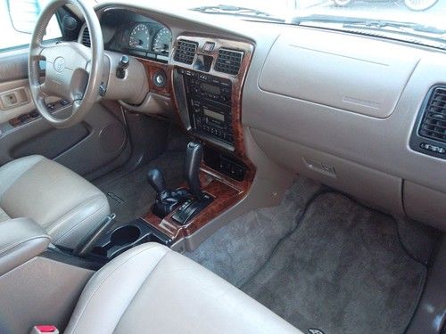 1999 Toyota 4Runner Limited Sport Utility 4-Door 3.4L, image 11