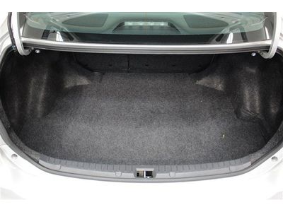 1.8L CD Front Wheel Drive Power Steering Front Disc/Rear Drum Brakes MP3 Player, image 10