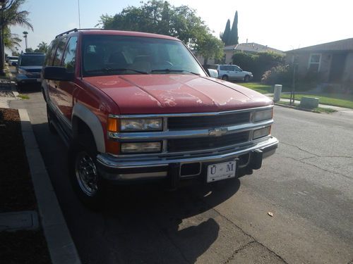 1994 Chevrolet K2500 DIESEL 4WD Suburban Silverado Sport Utility 6.5L, image 2