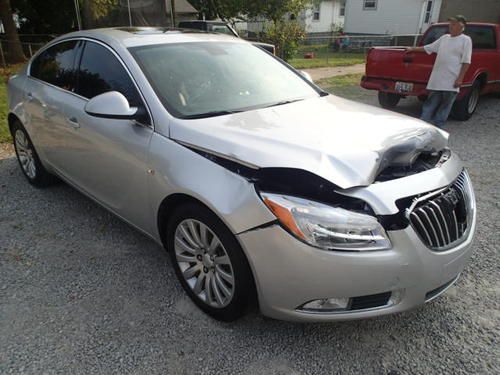 2011 buick regal cxl, non salvage, clear title, runs and drives,wrecked deer hit