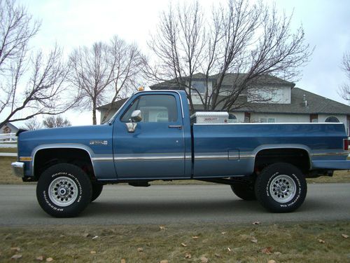 1987 gmc chevy k3500 4x4  one owner  75,862 original miles   beauty!!!!!